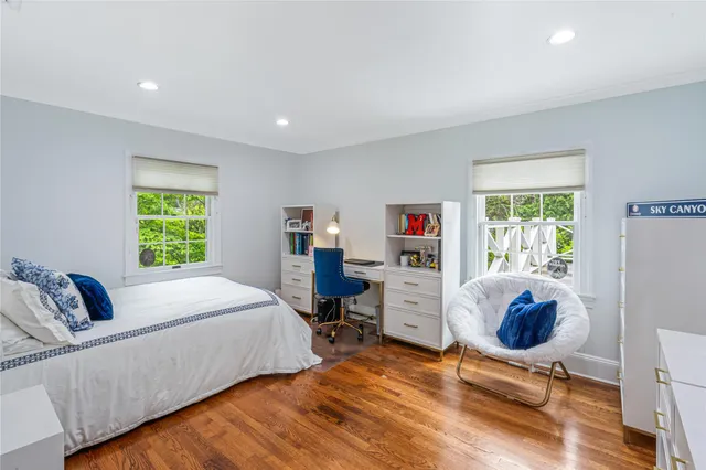 $2,685,000 | 74 Eakins Road, Manhasset, NY 11030