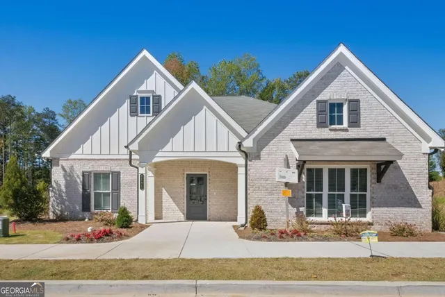 $2,450 | 4511 Denton Drive, Unit 4511, Douglasville, GA 30135