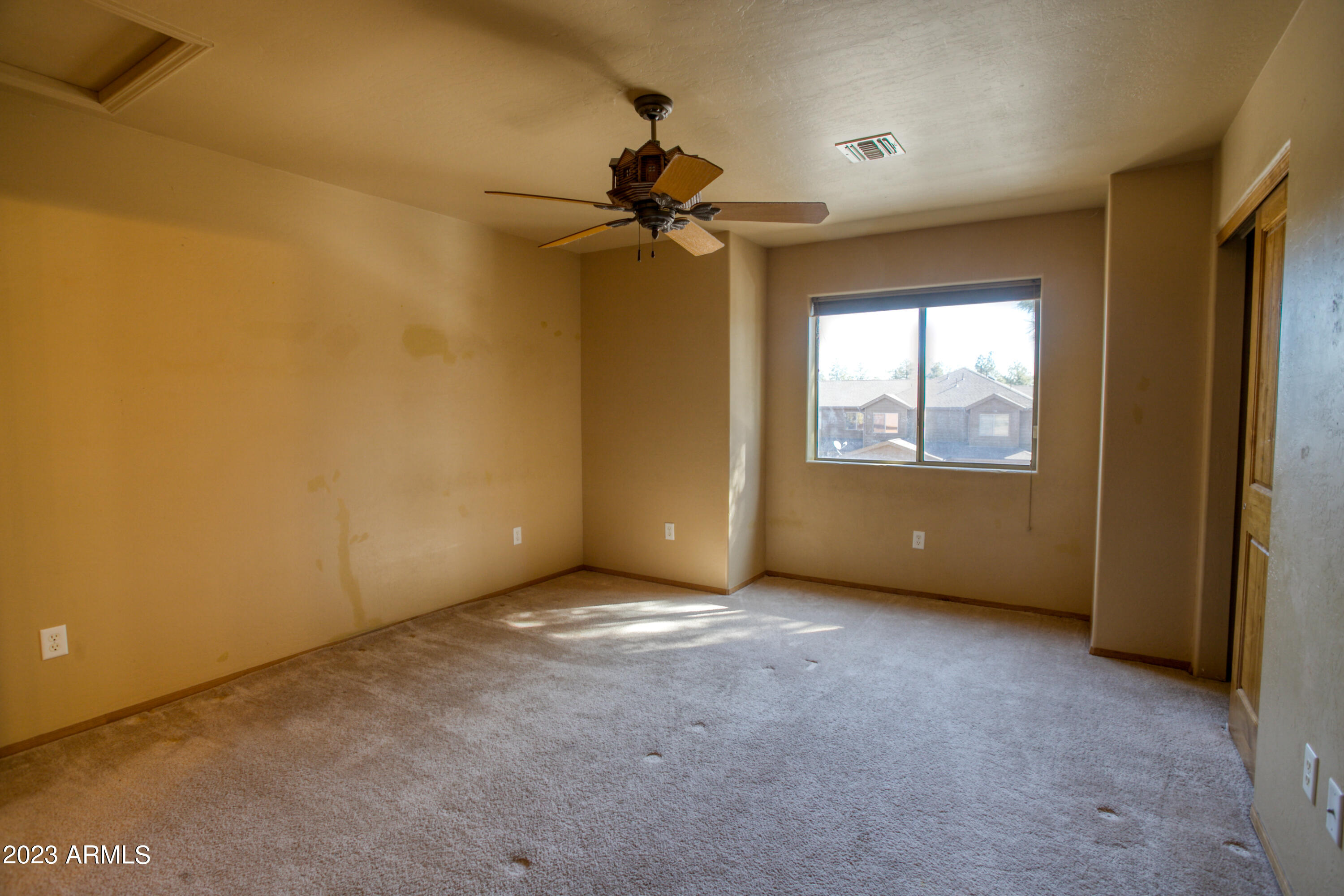 6141 West Starlight Ridge Parkway Lakeside, AZ 85929 - Photo 11 of 23 Principal bedroom