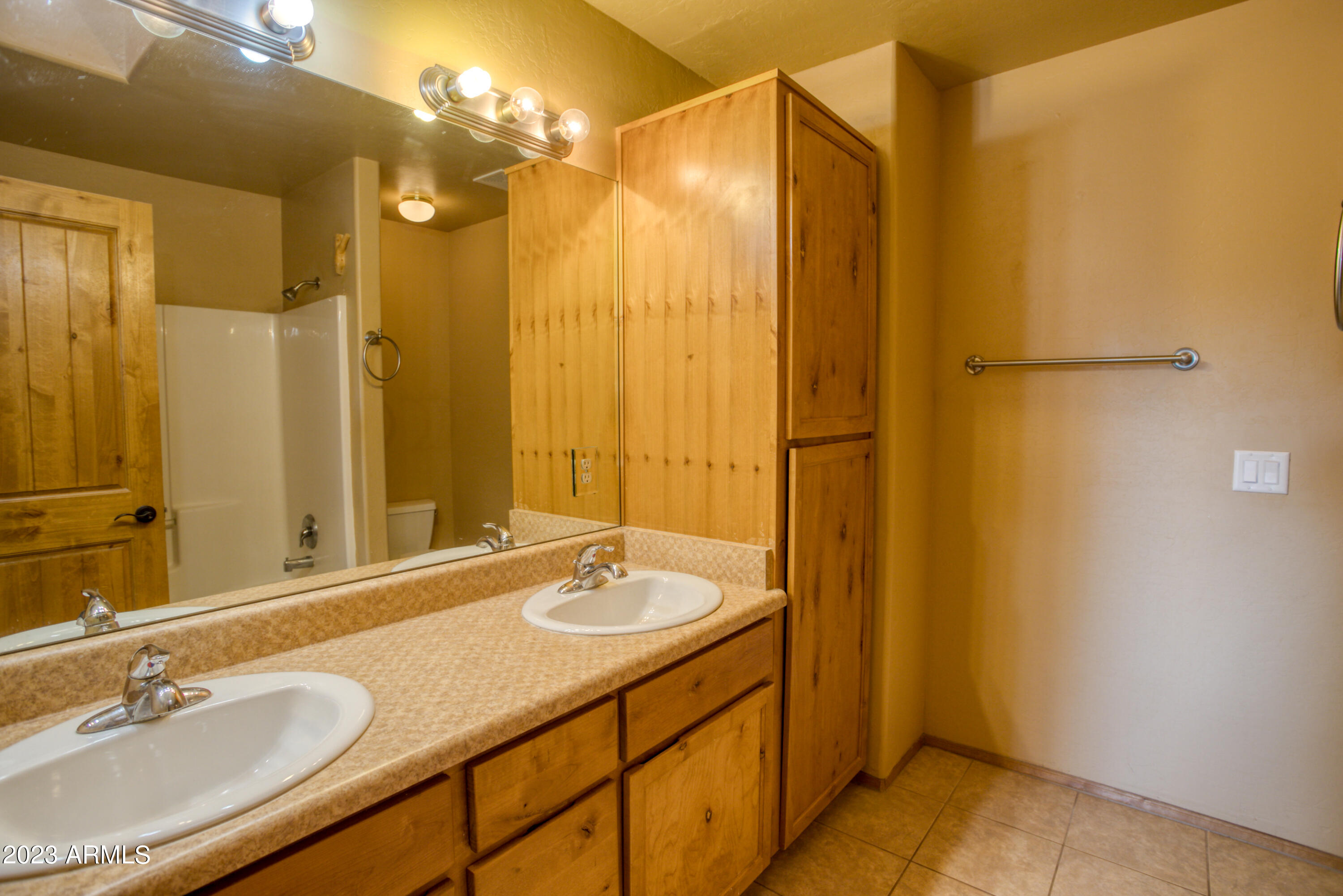 6141 West Starlight Ridge Parkway Lakeside, AZ 85929 - Photo 12 of 23 Principal bath