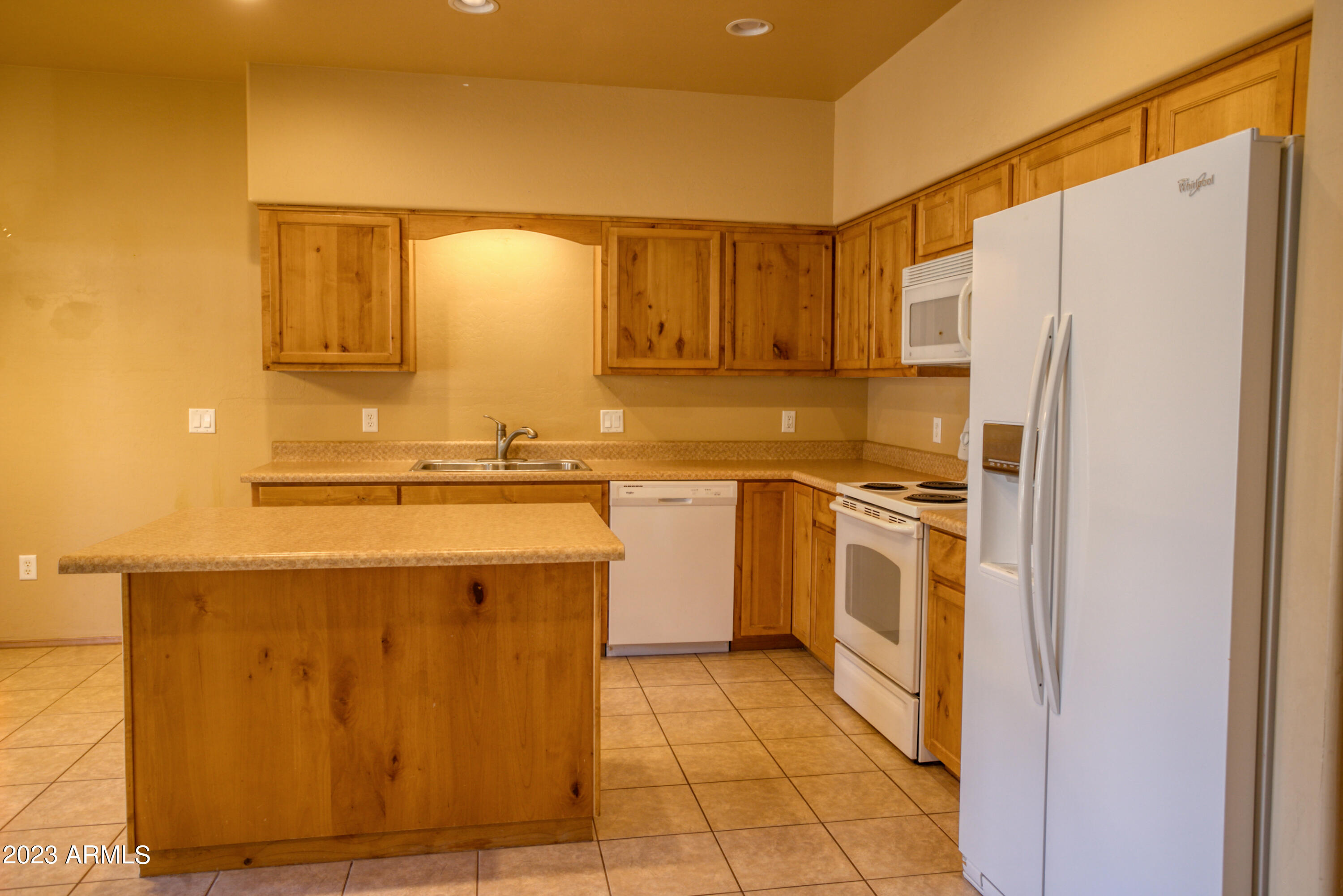 6141 West Starlight Ridge Parkway Lakeside, AZ 85929 - Photo 4 of 23 Kitchen 1