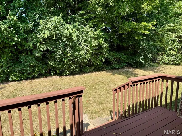 $295,000 | 307 Monticello Place, Edwardsville, IL 62025