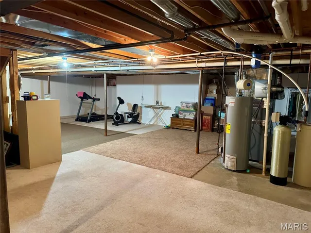 $295,000 | 307 Monticello Place, Edwardsville, IL 62025