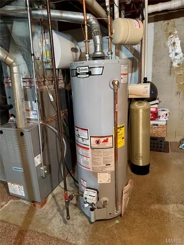 $295,000 | 307 Monticello Place, Edwardsville, IL 62025