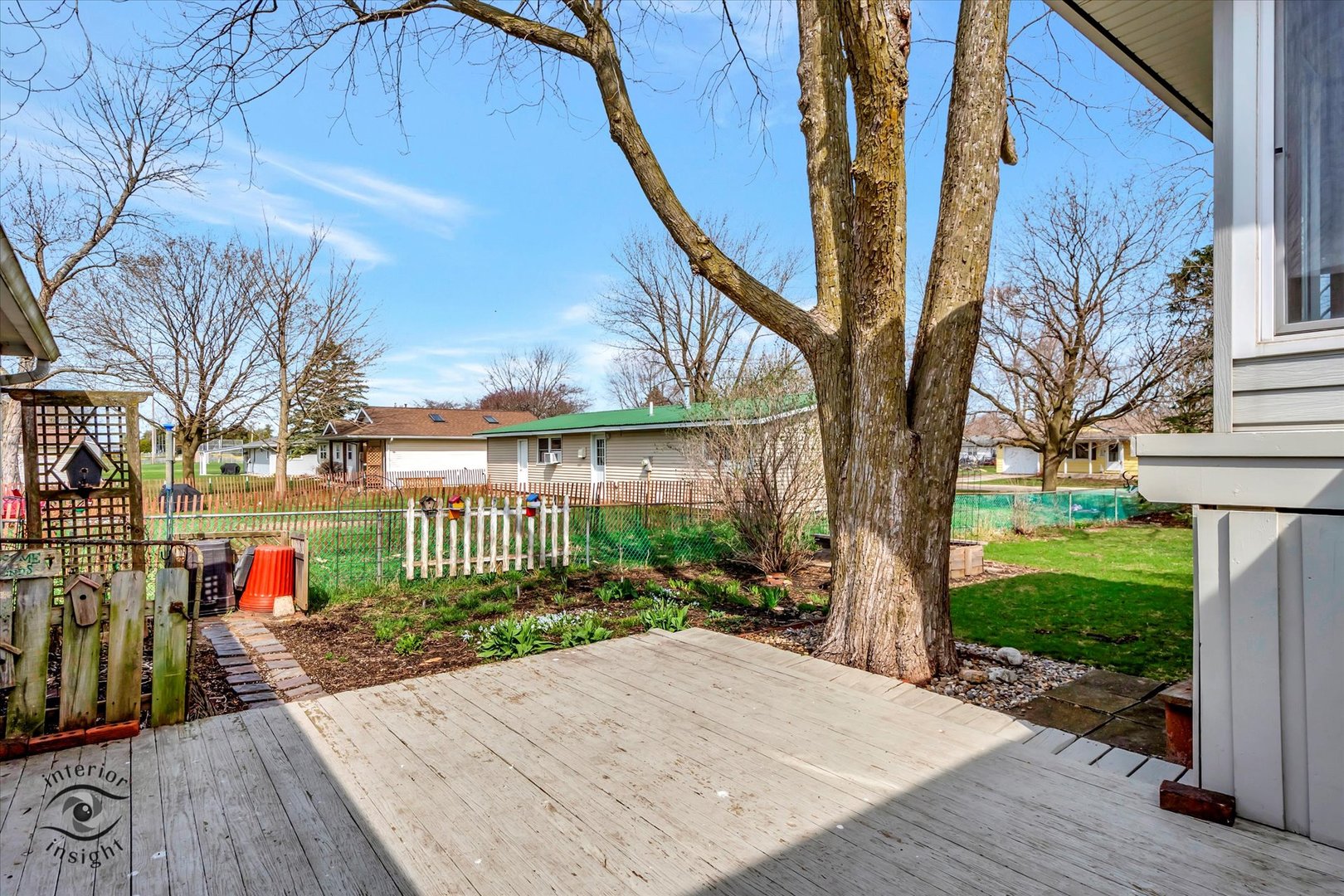 589 South Walnut Street Chebanse, IL 60922 - Photo 22 of 25 a view of path along with seating space