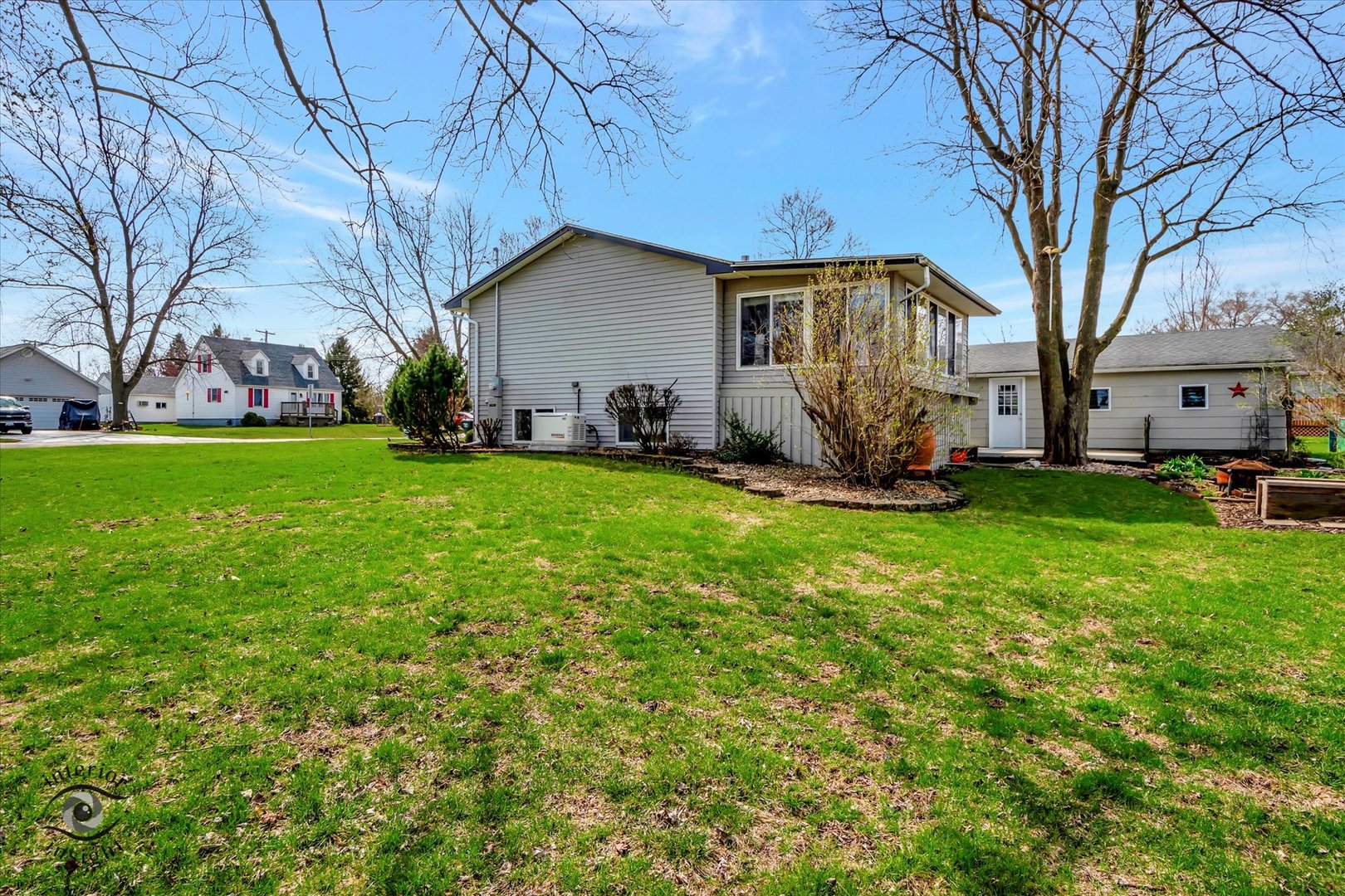 589 South Walnut Street Chebanse, IL 60922 - Photo 25 of 25 a front view of house with yard and green space