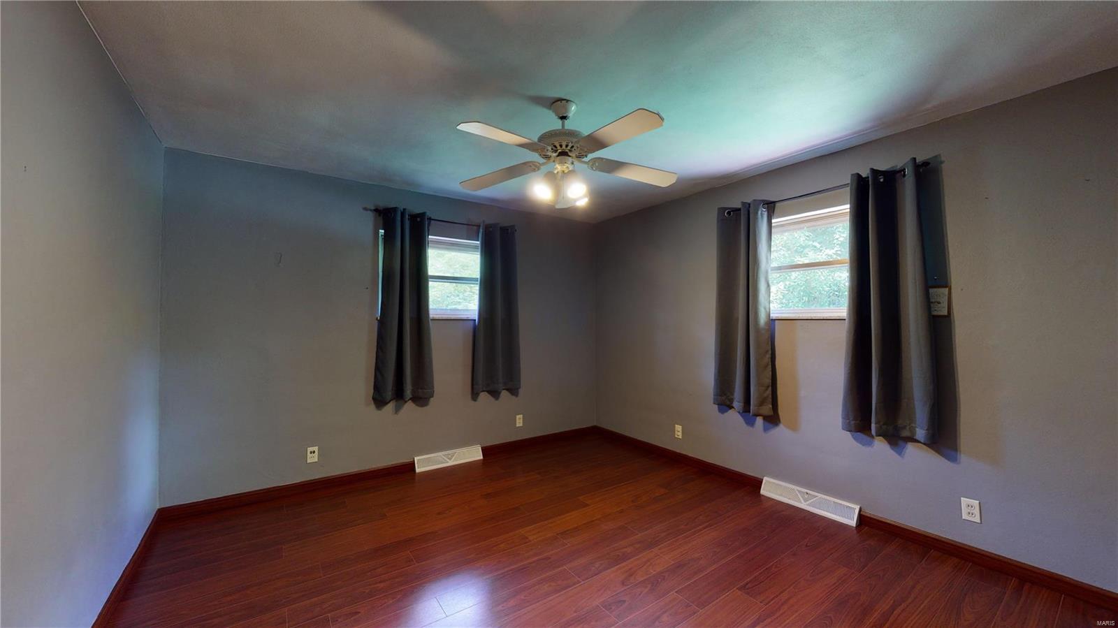 302 Pleasant Ridge Road Fairview Heights, IL 62208 - Photo 16 of 26 Gallery Image 16