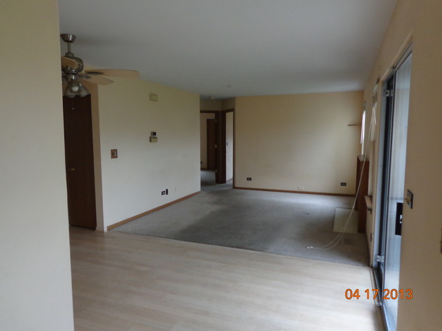 1315 Coldspring Road, Unit 1315 Carol Stream, IL 60188 - Photo 5 of 16