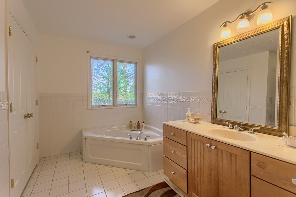 216 Rangeway Road, Unit 1112 Billerica, MA 01862 - Photo 17 of 26