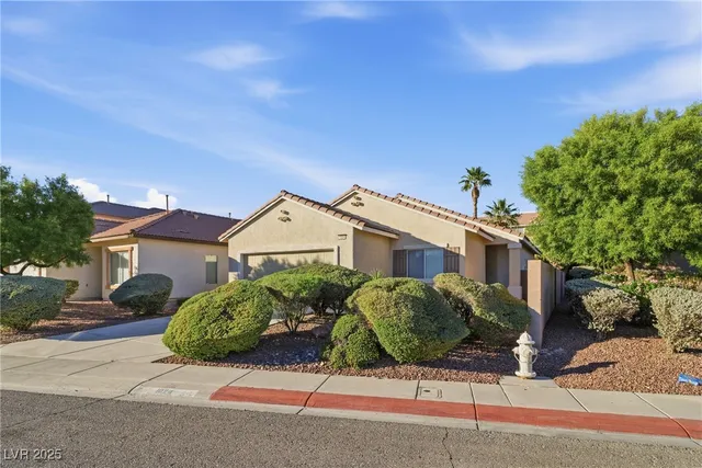 $2,050 | 1024 East Malibu Sands Avenue, North Las Vegas, NV 89086