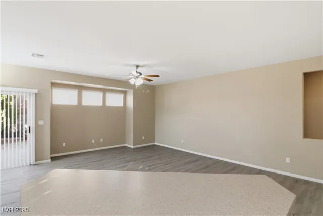 $2,050 | 1024 East Malibu Sands Avenue, North Las Vegas, NV 89086