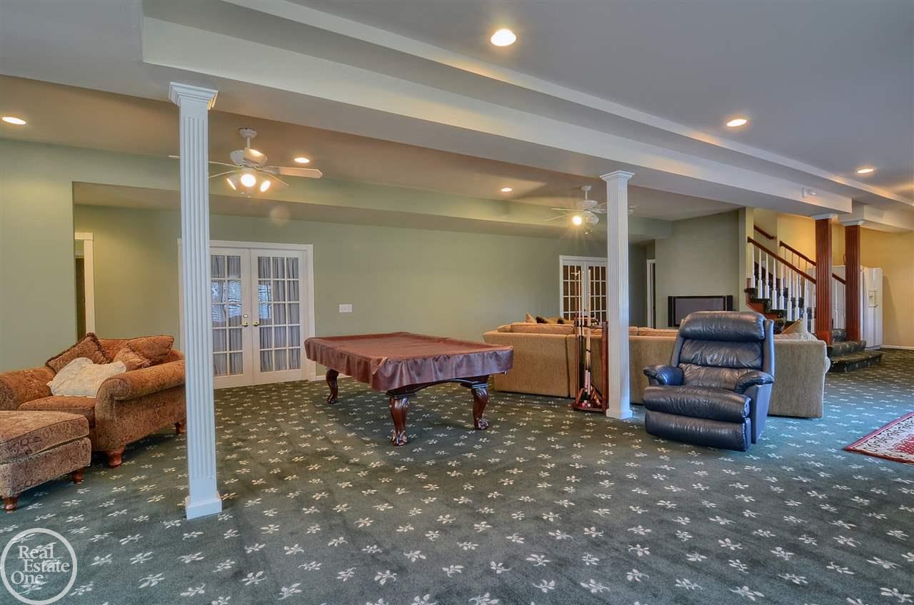 78400 Romeo Plank Road Armada, MI 48005 - Photo 37 of 45 31345290-36.JPG
