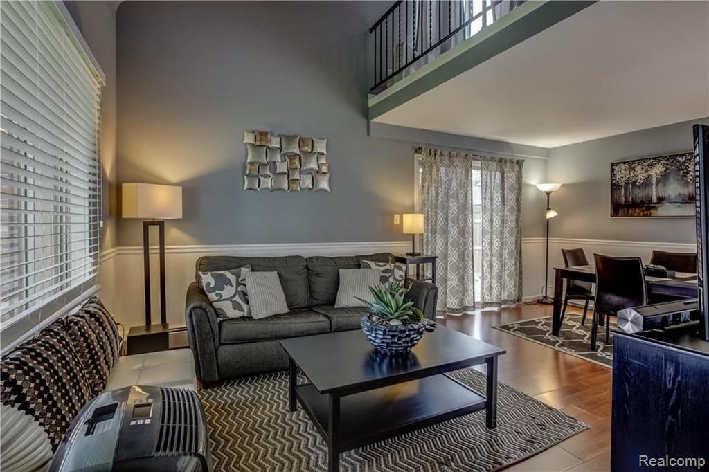 3915 Devon Road, Unit 4 Royal Oak, MI 48073 - Photo 3 of 10