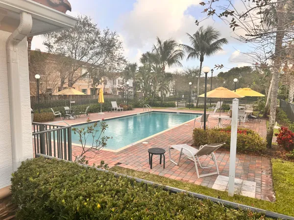 $2,500 | 5330 Ellery Terrace, West Palm Beach, FL 33417