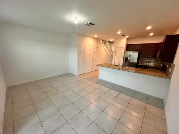 $2,500 | 5330 Ellery Terrace, West Palm Beach, FL 33417