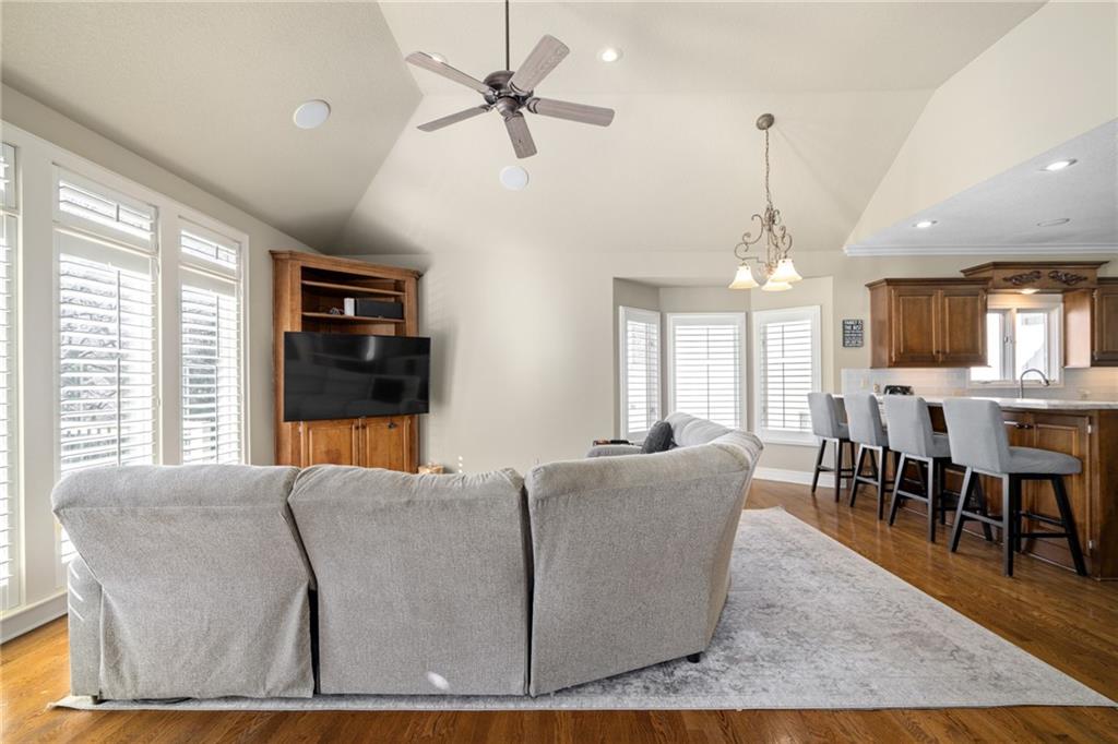 8920 Pine Street Lenexa, KS 66220 - Photo 16 of 69