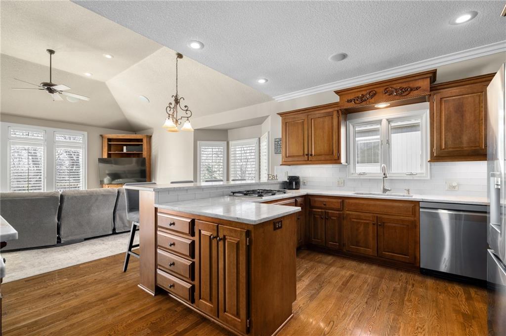 8920 Pine Street Lenexa, KS 66220 - Photo 20 of 70