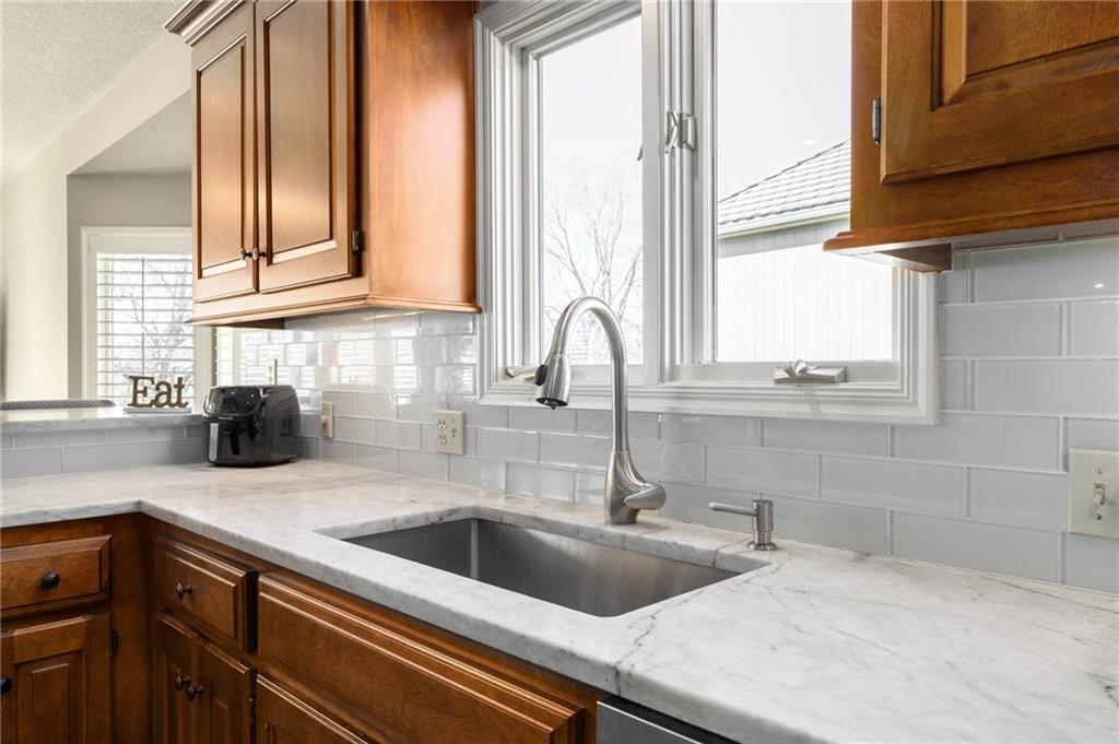 8920 Pine Street Lenexa, KS 66220 - Photo 24 of 69