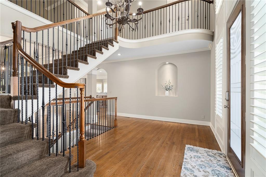 8920 Pine Street Lenexa, KS 66220 - Photo 5 of 69