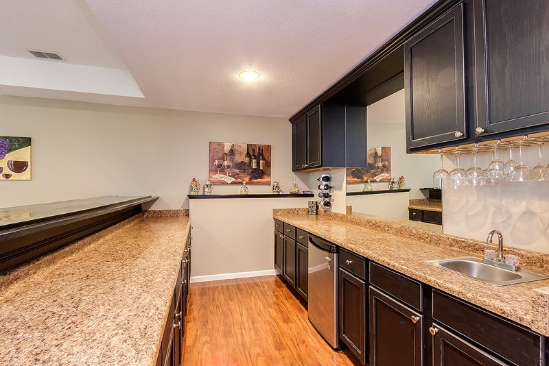 4408 Fairhaven Road Davenport, IA 52807 - Photo 18 of 23 Gallery Image 18