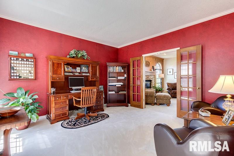 4408 Fairhaven Road Davenport, IA 52807 - Photo 9 of 23 Gallery Image 9