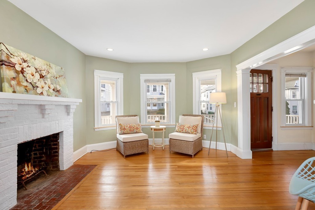 147 Hillside Road, Unit 1 Watertown, MA 02472 - Photo 7 of 25 Gallery Image 7