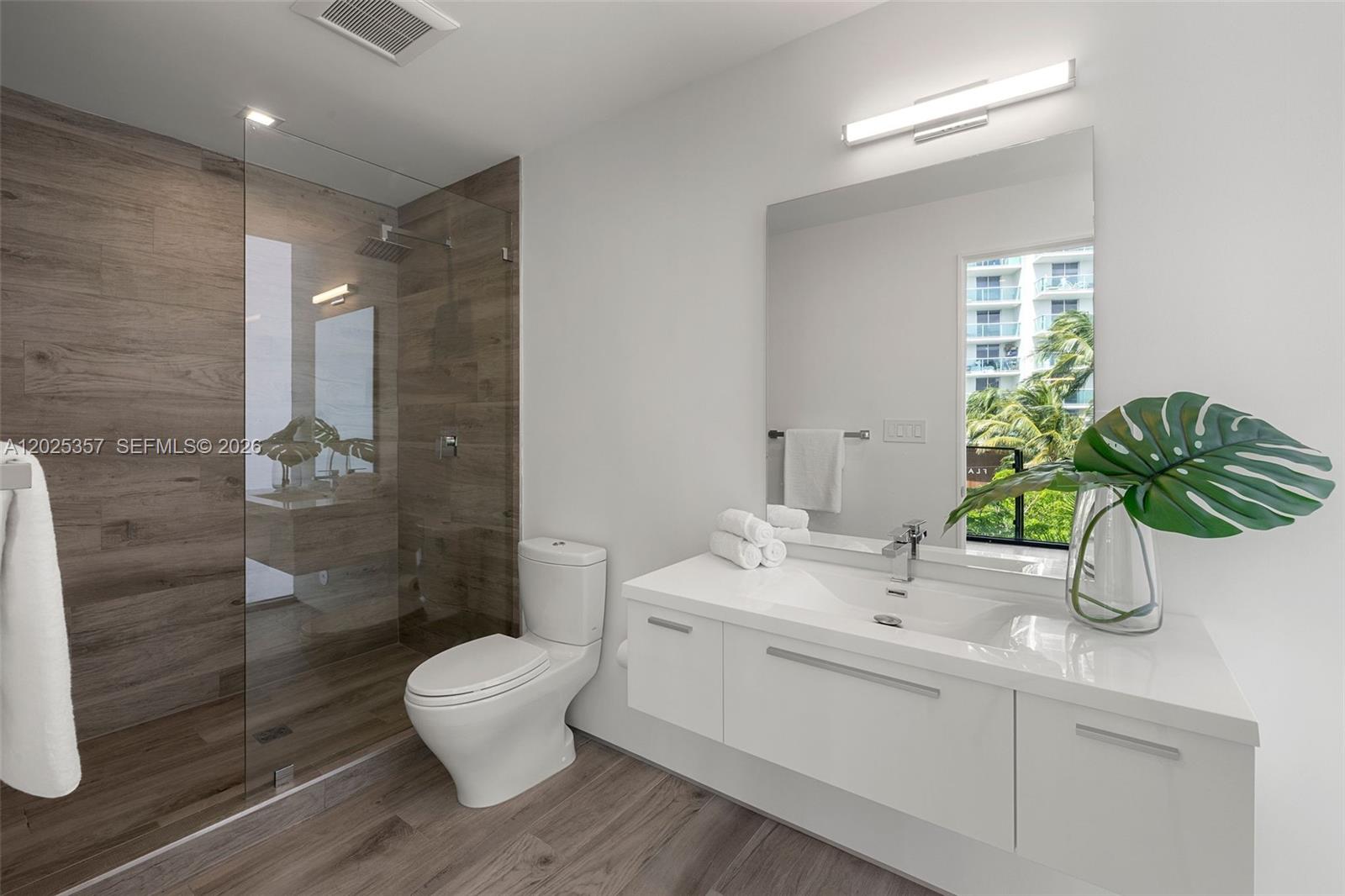 1525 Bay Road, Unit 1525 Miami Beach, FL 33139 - Photo 29 of 45