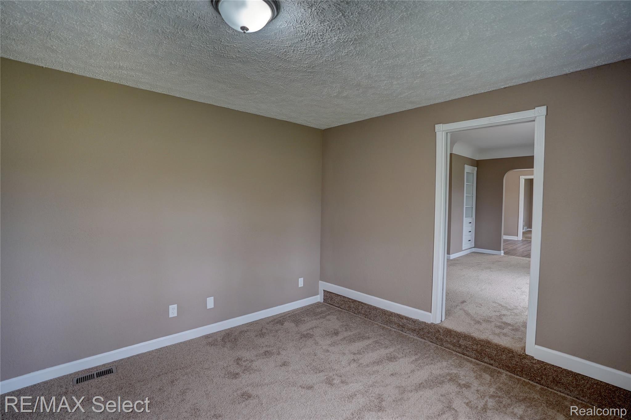 7209 East Richfield Road Davison, MI 48423 - Photo 25 of 83 7209 E Richfield Road 32.jpg