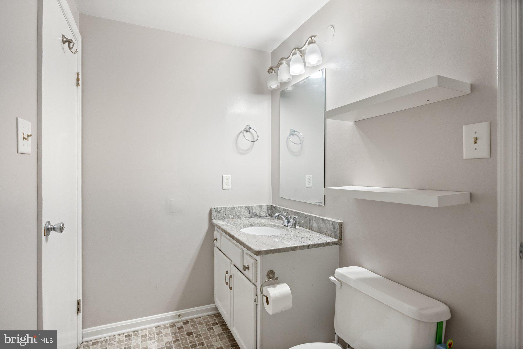 522 Bend Circle Road Glen Burnie, MD 21061 - Photo 20 of 34
