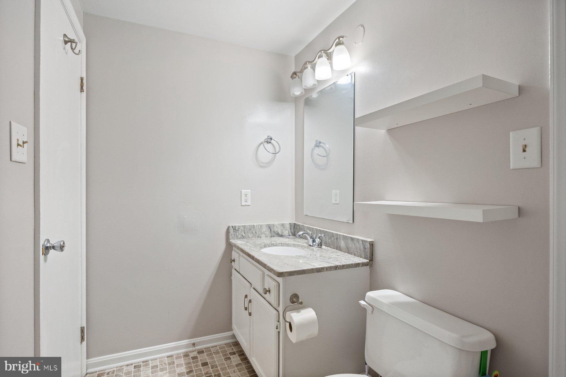 522 Bend Circle Road Glen Burnie, MD 21061 - Photo 21 of 34