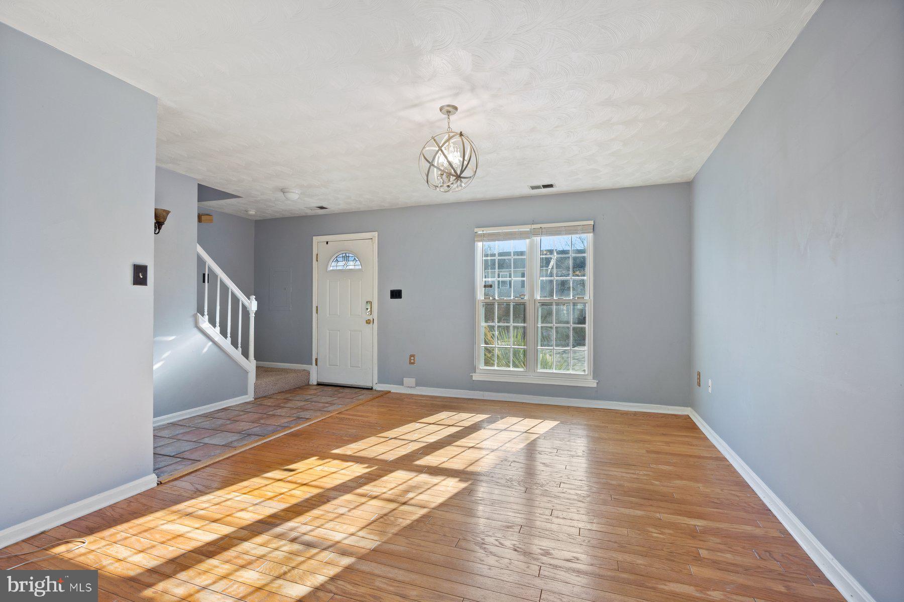 522 Bend Circle Road Glen Burnie, MD 21061 - Photo 6 of 34