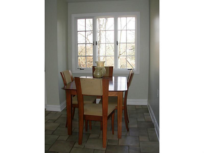 658 Osage Road Mt. Lebanon, PA 15243 - Photo 8 of 17 Kitchen. Eat in kitchen! You ll love having your coffee here and quiet dinners!