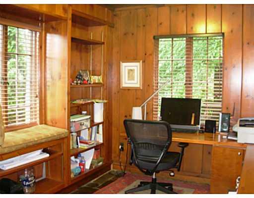 658 Osage Road Mt. Lebanon, PA 15243 - Photo 10 of 17 Computer Room. First floor office space is roomy. It features its own private half bath.