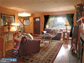 831 Washington Crossing Road Upper Makefield, PA 18940 - Photo 2 of 12 Living Room