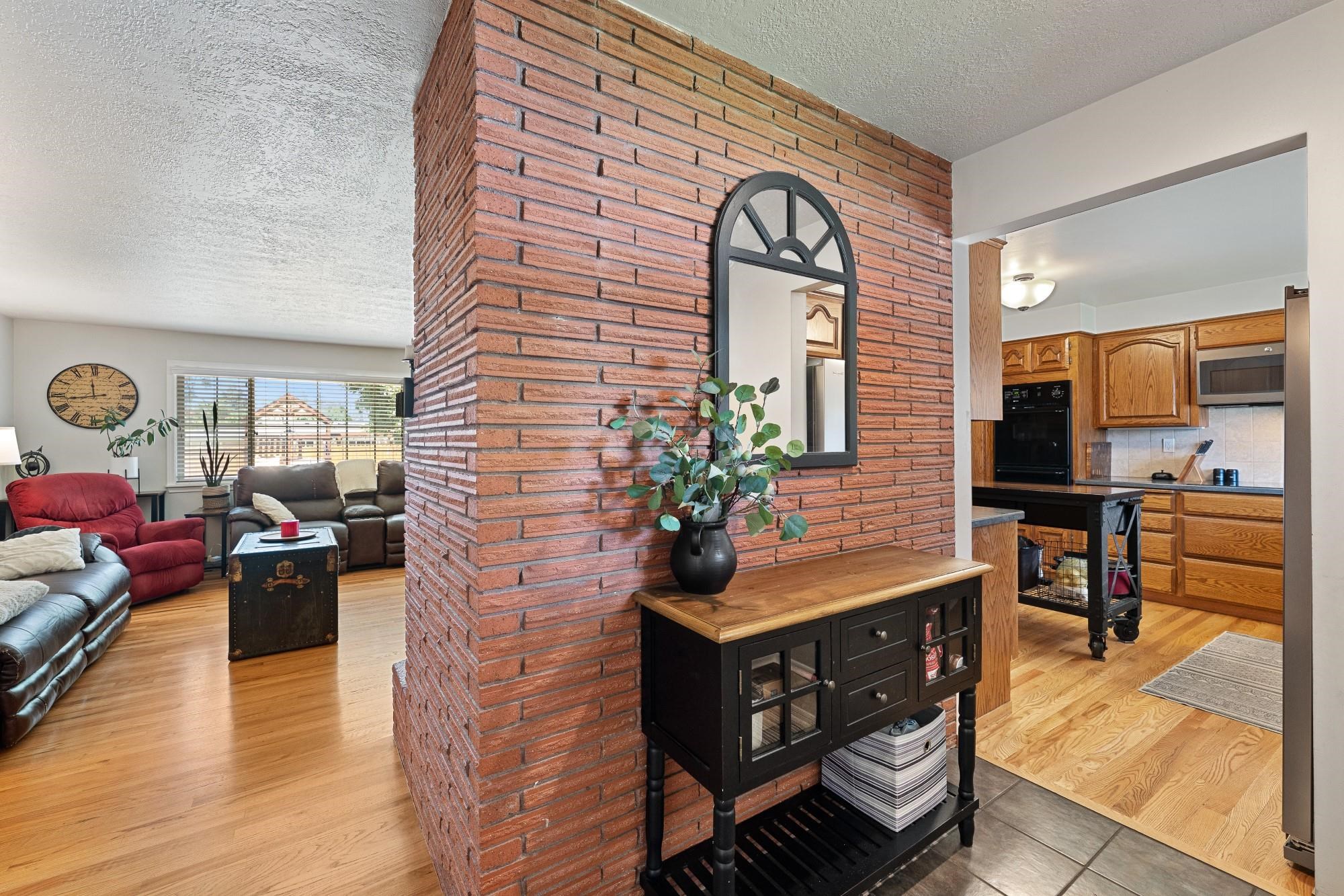 6815 North Fleming Street Spokane, WA 99208 - Photo 2 of 40