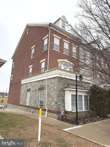 $2,575 | 2107 Idlewild Boulevard, Fredericksburg, VA 22401