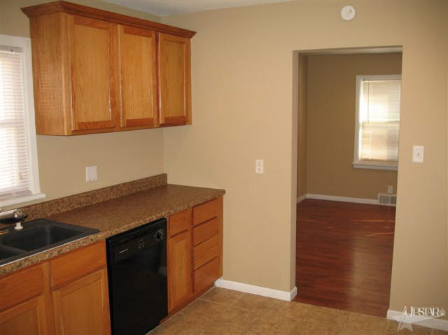 2525 Terrace Road Fort Wayne, IN 46805 - Photo 6 of 26