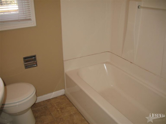 2525 Terrace Road Fort Wayne, IN 46805 - Photo 10 of 26