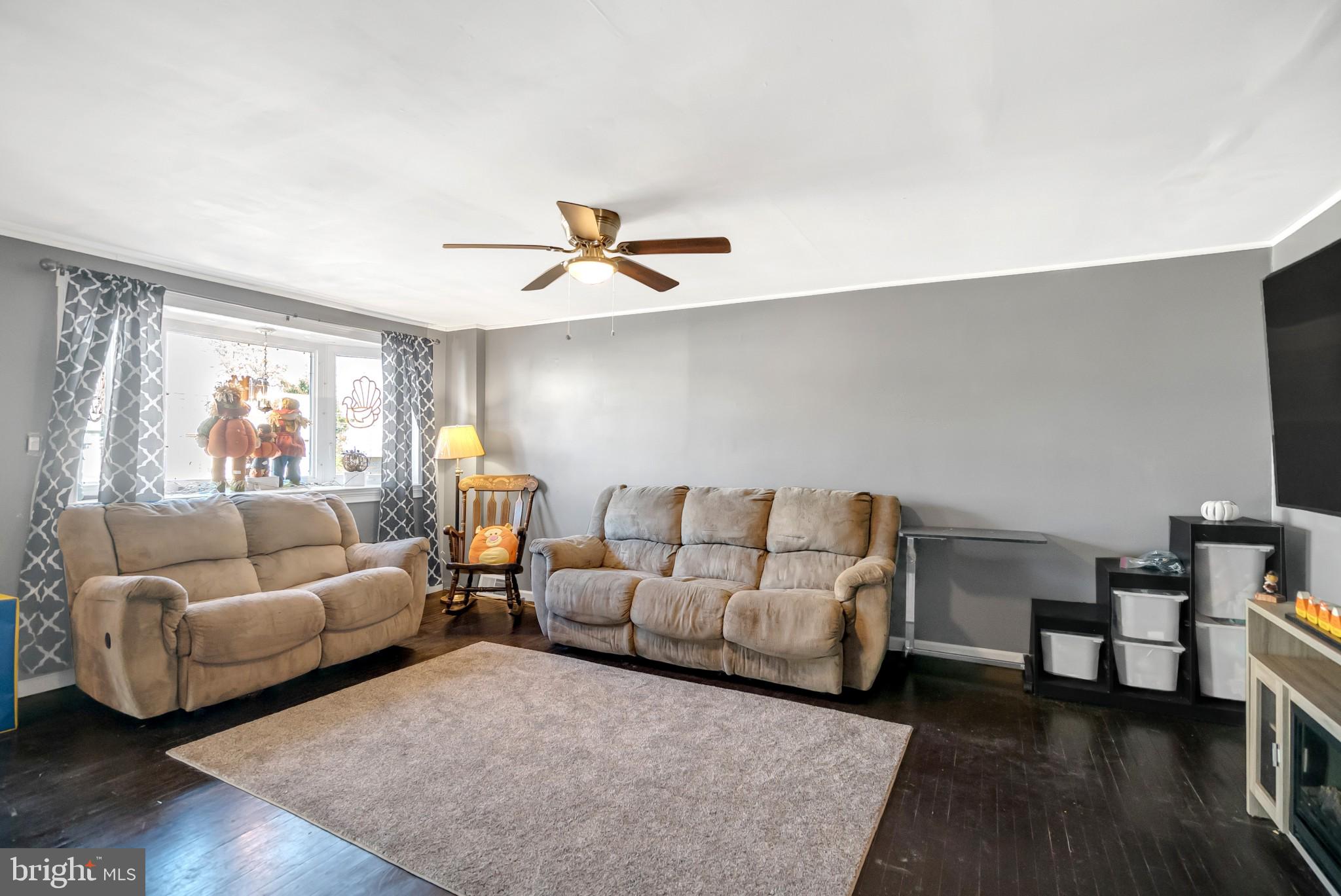 4206 Fairdale Road Philadelphia, PA 19154 - Photo 6 of 28 Gallery Image 6