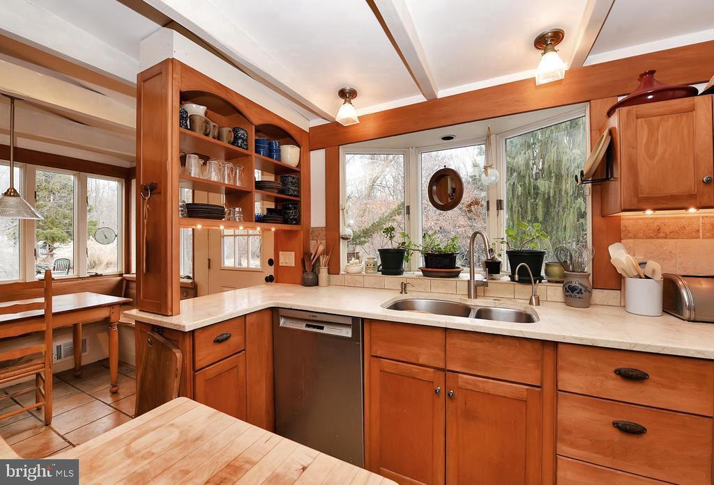 455 Hollow Road Skillman, NJ 08558 - Photo 9 of 31 Gallery Image 9