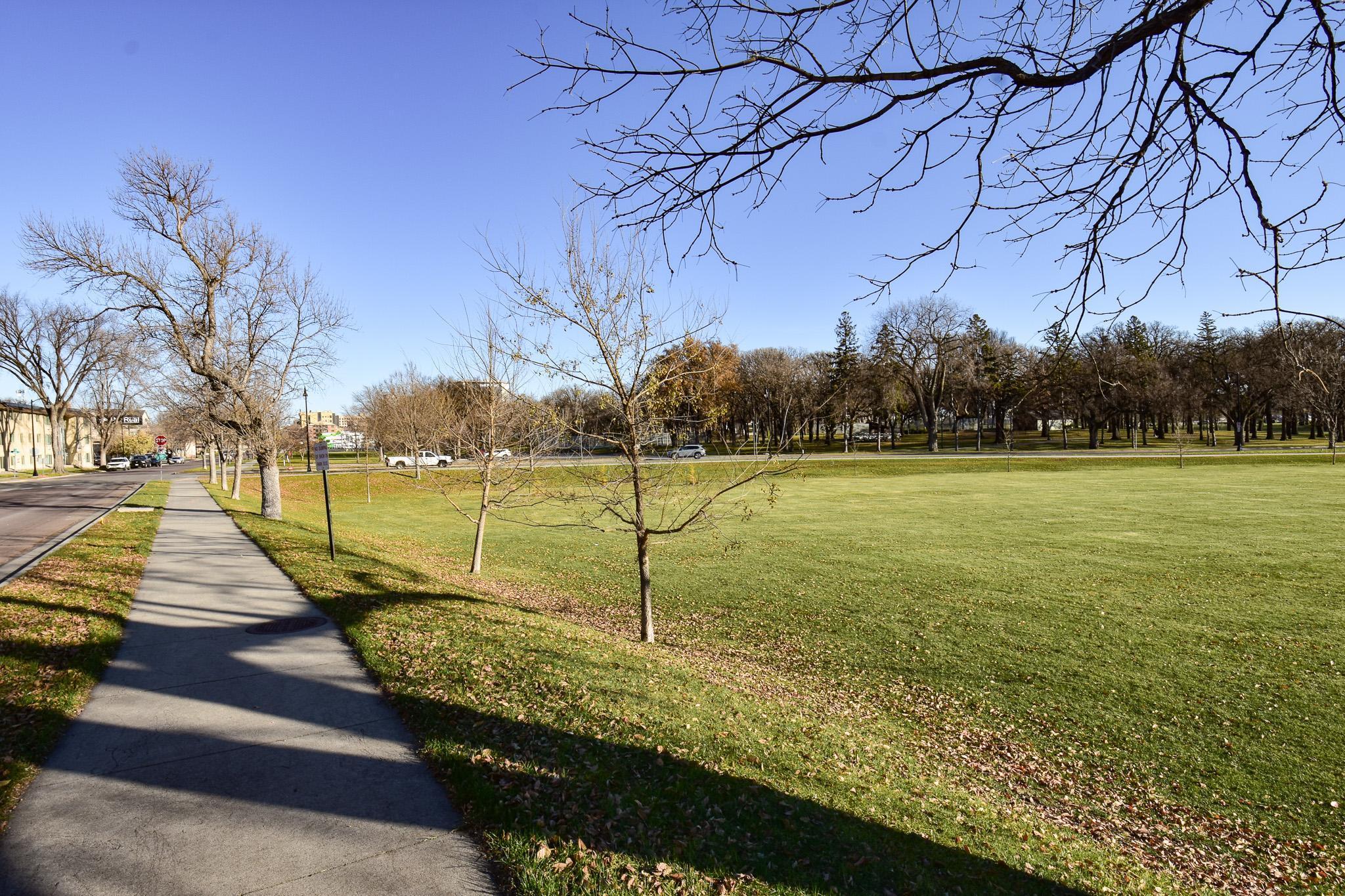 605 7th Street South, Unit 2 Fargo, ND 58103 - Photo 17 of 18