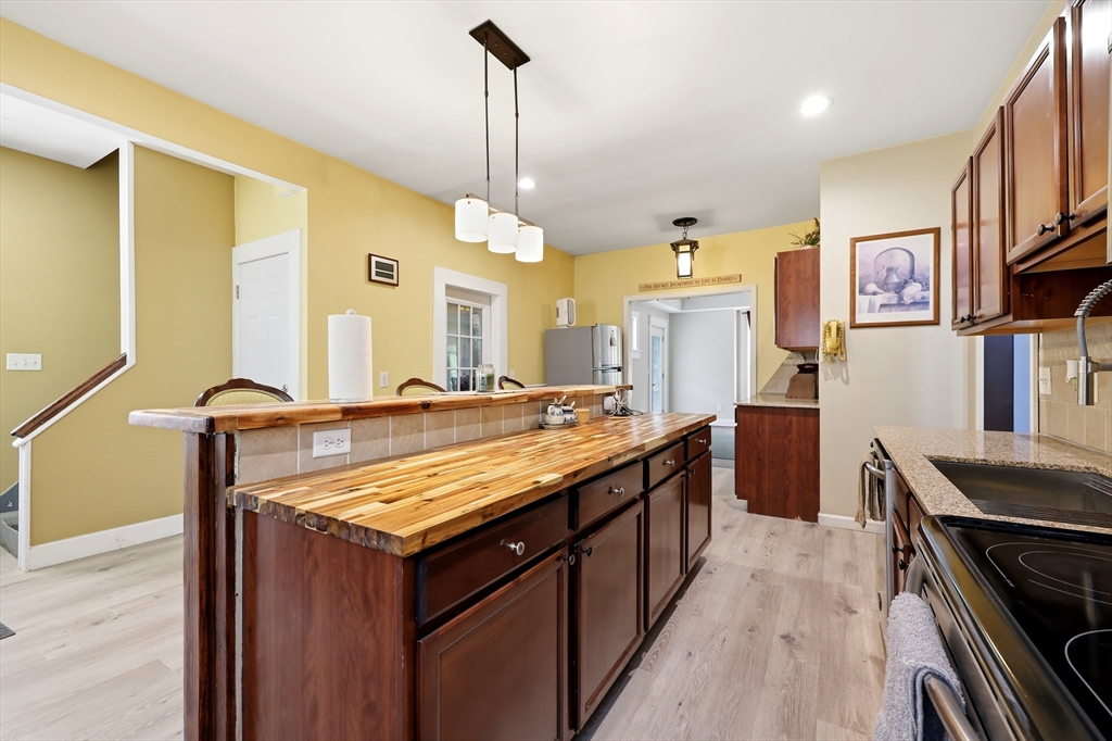 151 Bowdoin Street Springfield, MA 01109 - Photo 14 of 38
