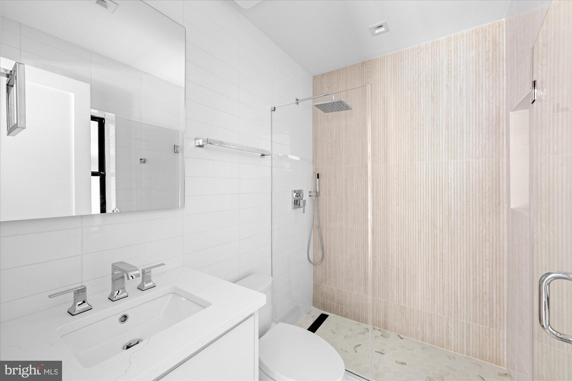 3336 P Street Northwest, Unit 1 Washington, DC 20007 - Photo 17 of 23 Bedroom 2 Ensuite Bath