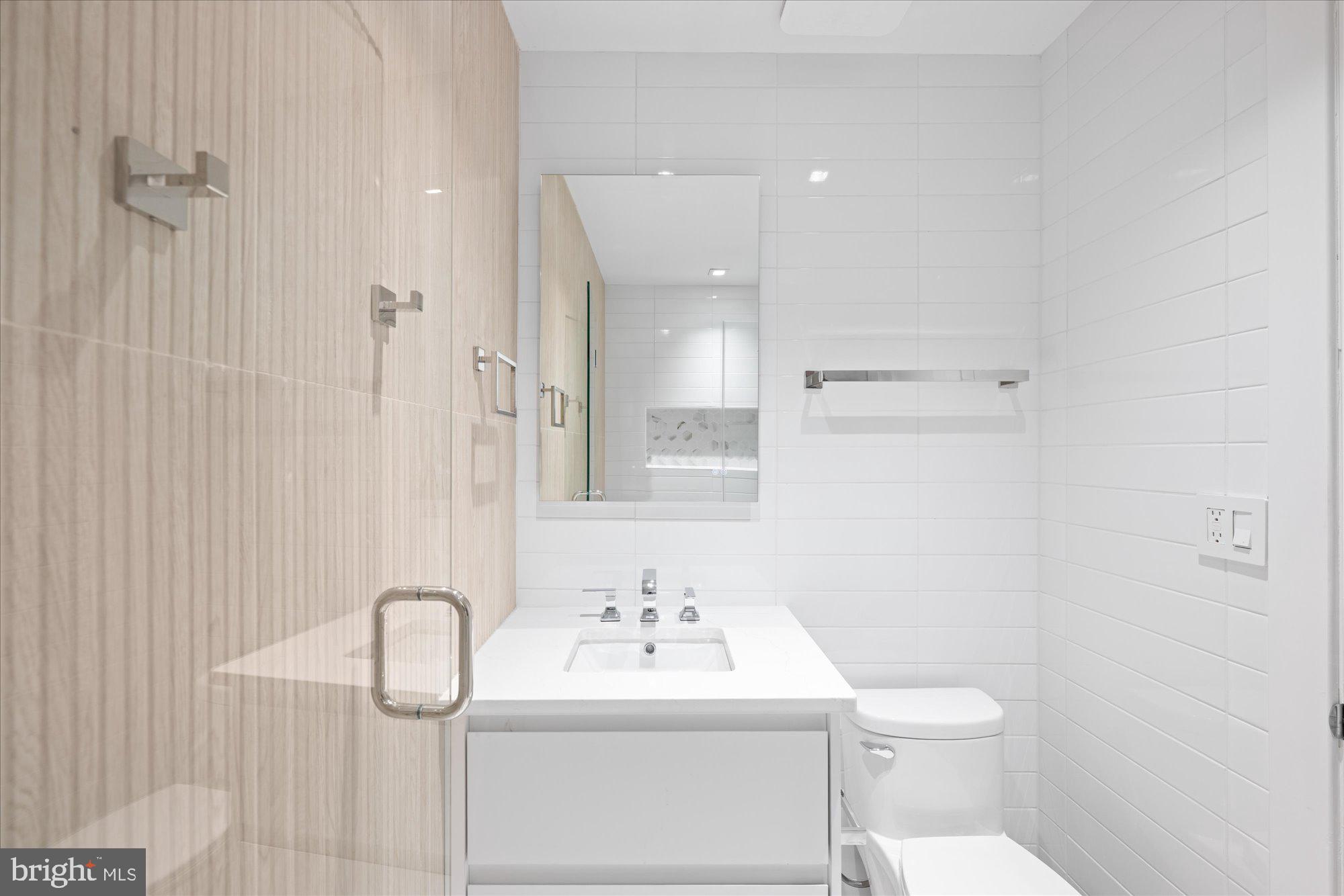 3336 P Street Northwest, Unit 1 Washington, DC 20007 - Photo 6 of 23 Full Hall Bath