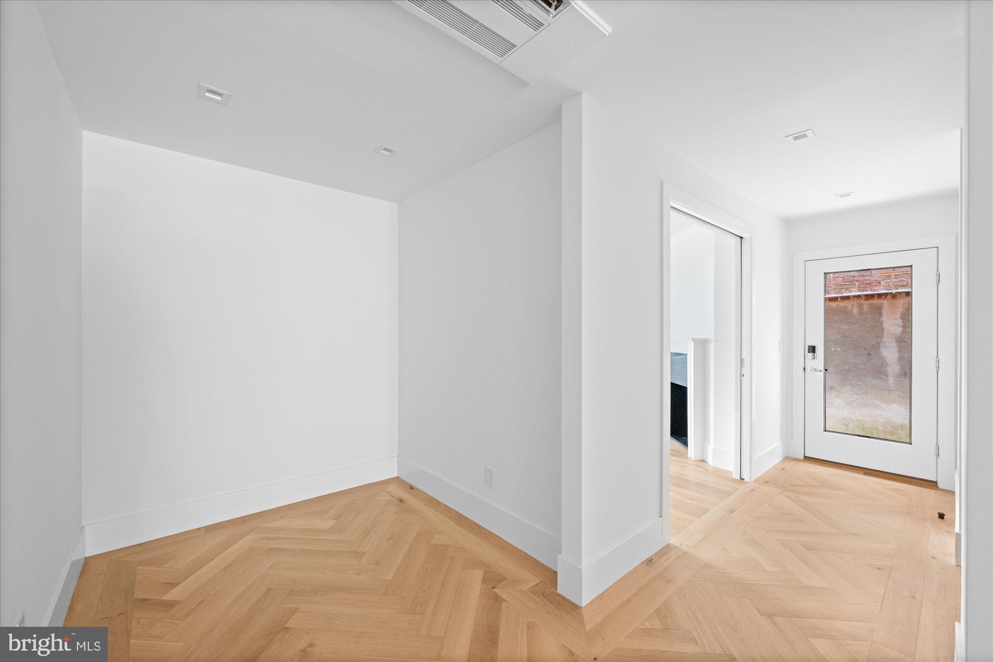3336 P Street Northwest, Unit 1 Washington, DC 20007 - Photo 7 of 23 Dining Area