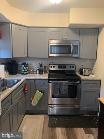 $1,600 | 9860 Garvey Drive, Philadelphia, PA 19114