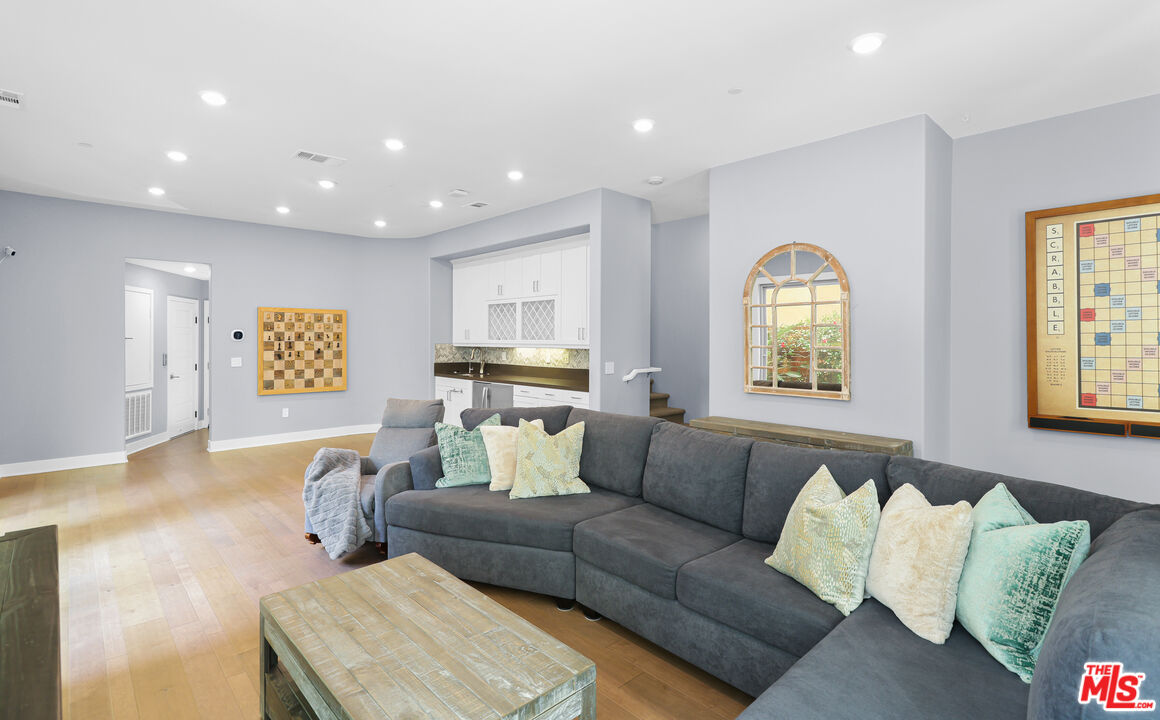 116 Catalyst Irvine, CA 92618 - Photo 8 of 75