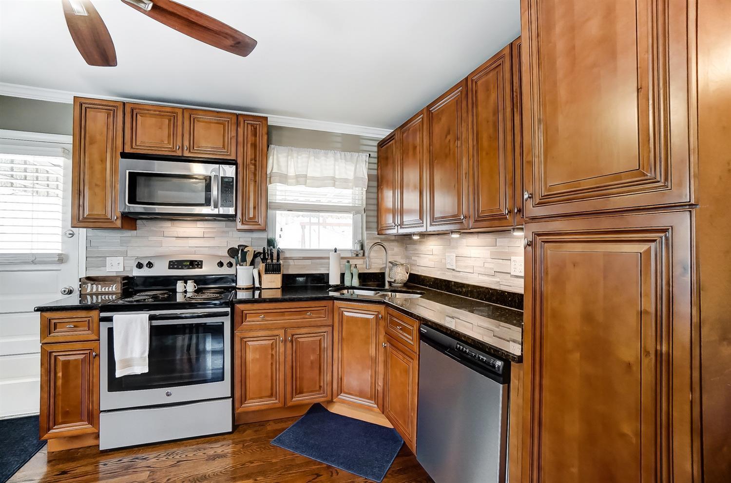 2238 Hunt Road Reading, OH 45215 - Photo 9 of 41