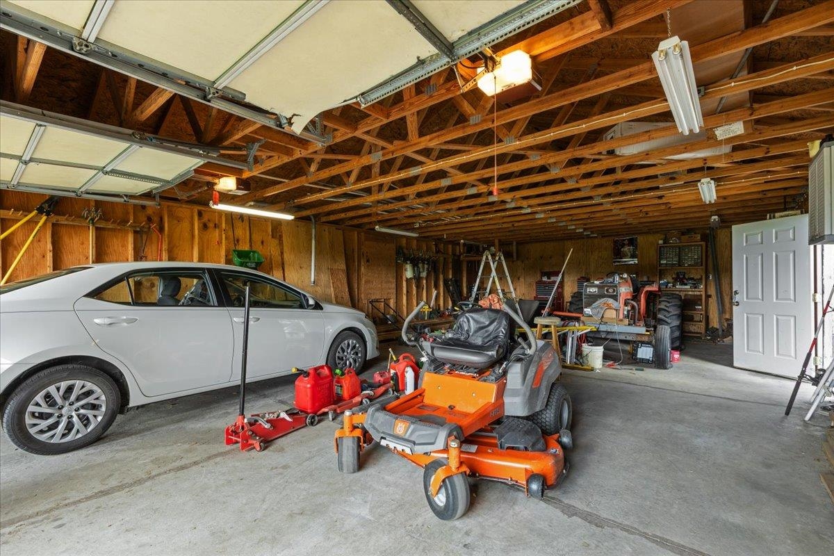 391 Northeast Fir Street Pinetta, FL 32350 - Photo 6 of 31