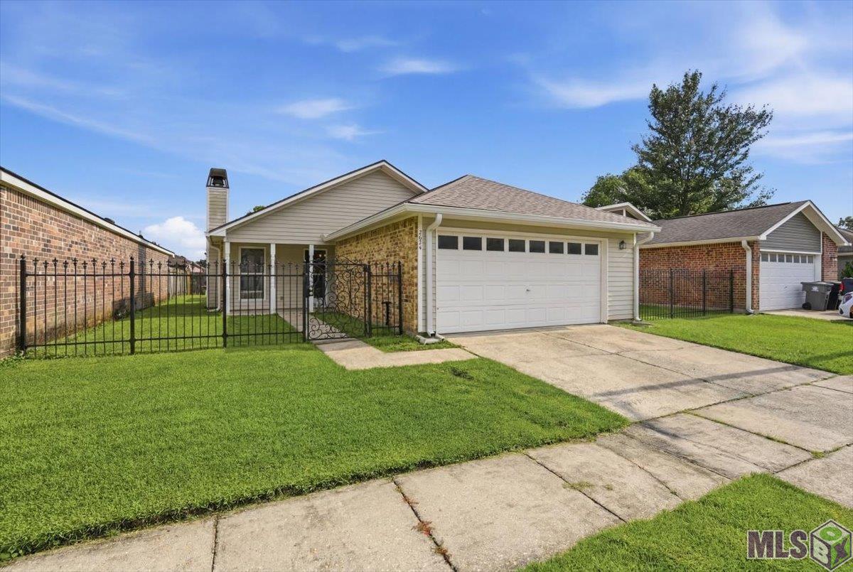 2054 Pecan Ridge Avenue Baton Rouge, LA 70816 - Photo 1 of 15